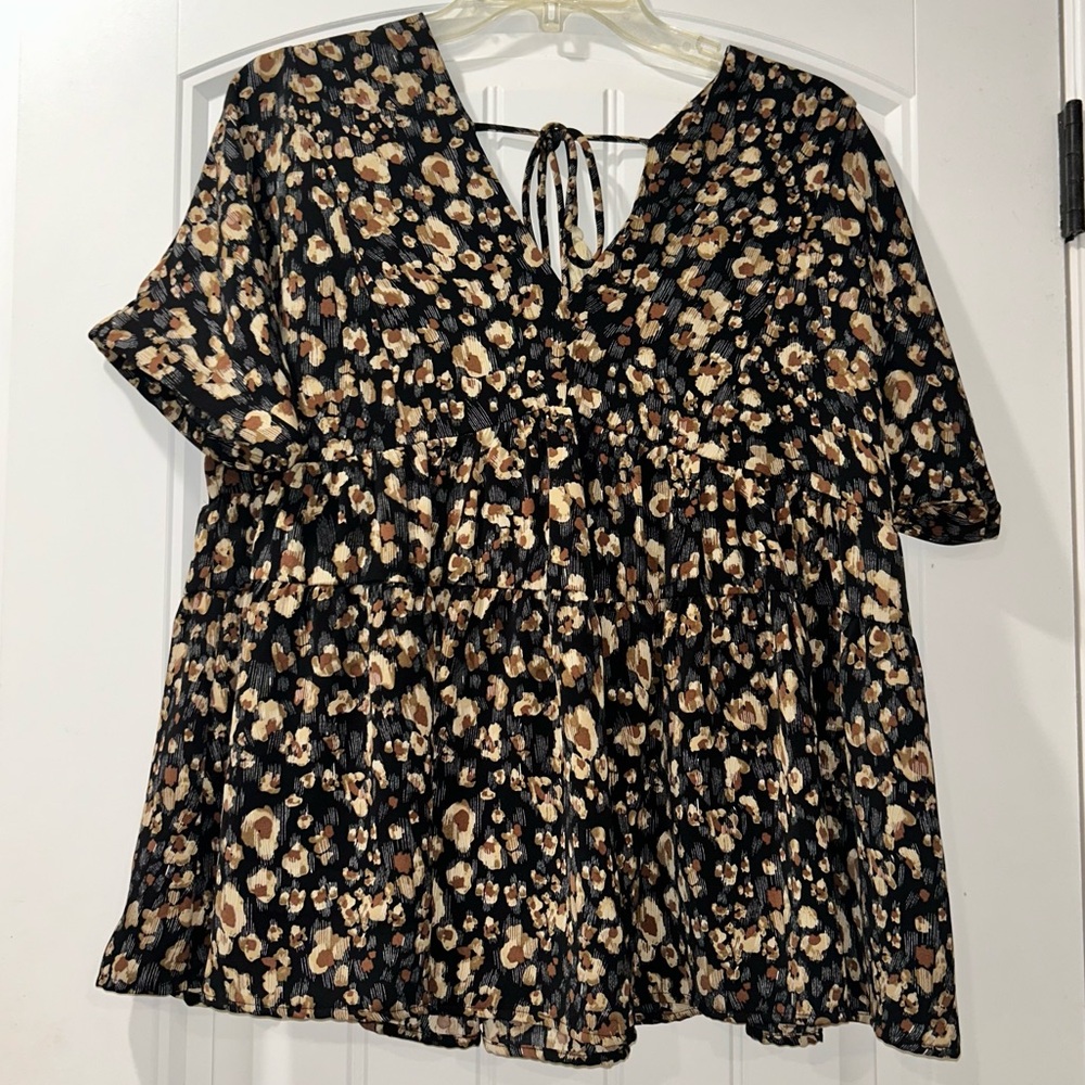 Entro Animal Print Top Women’s Small